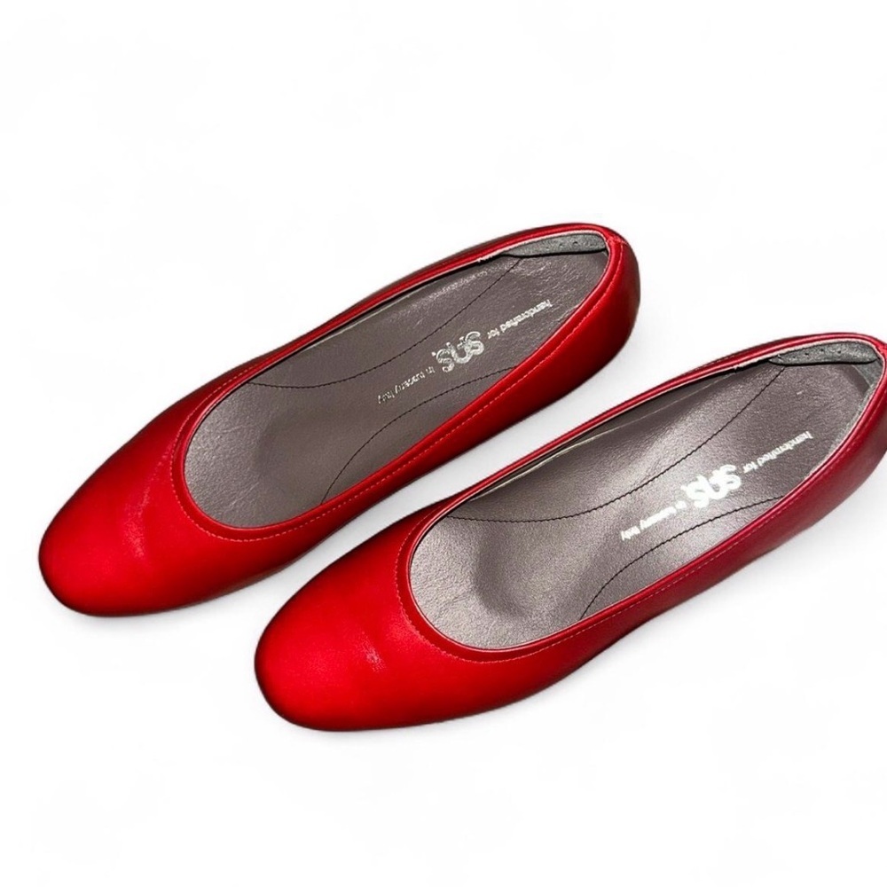 Red SAS Women's Leather Heels Sz 9